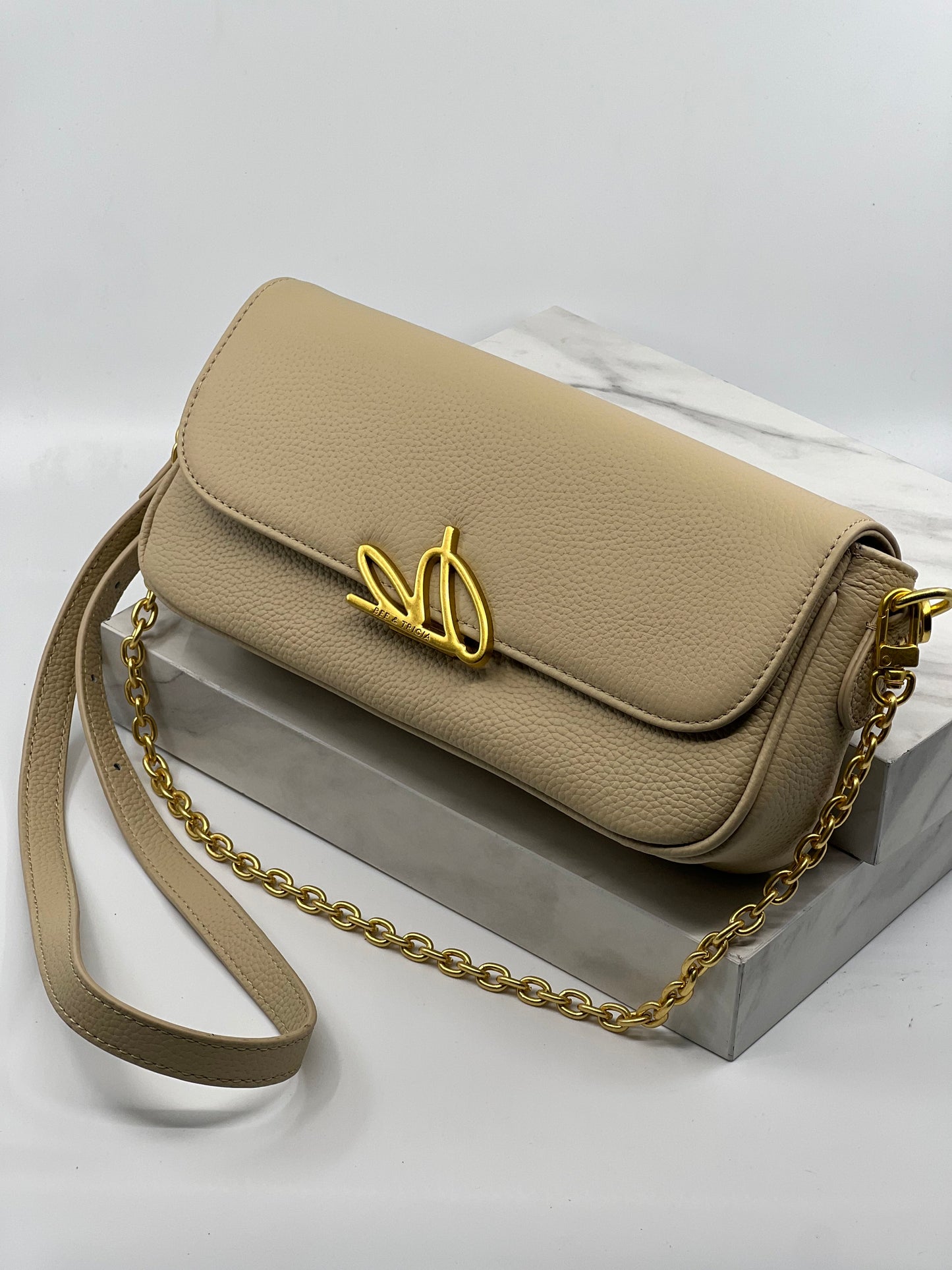 Stella Chain Crossbody