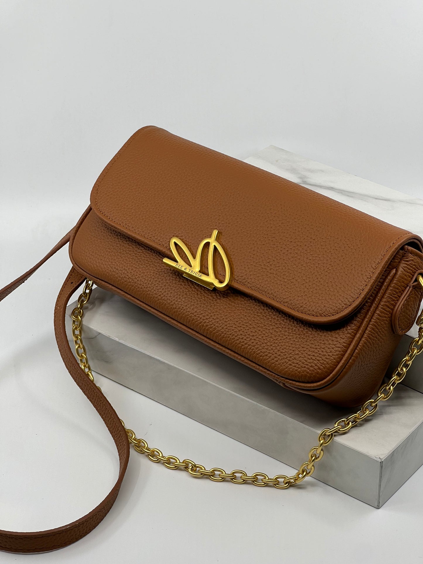 Stella Chain Crossbody