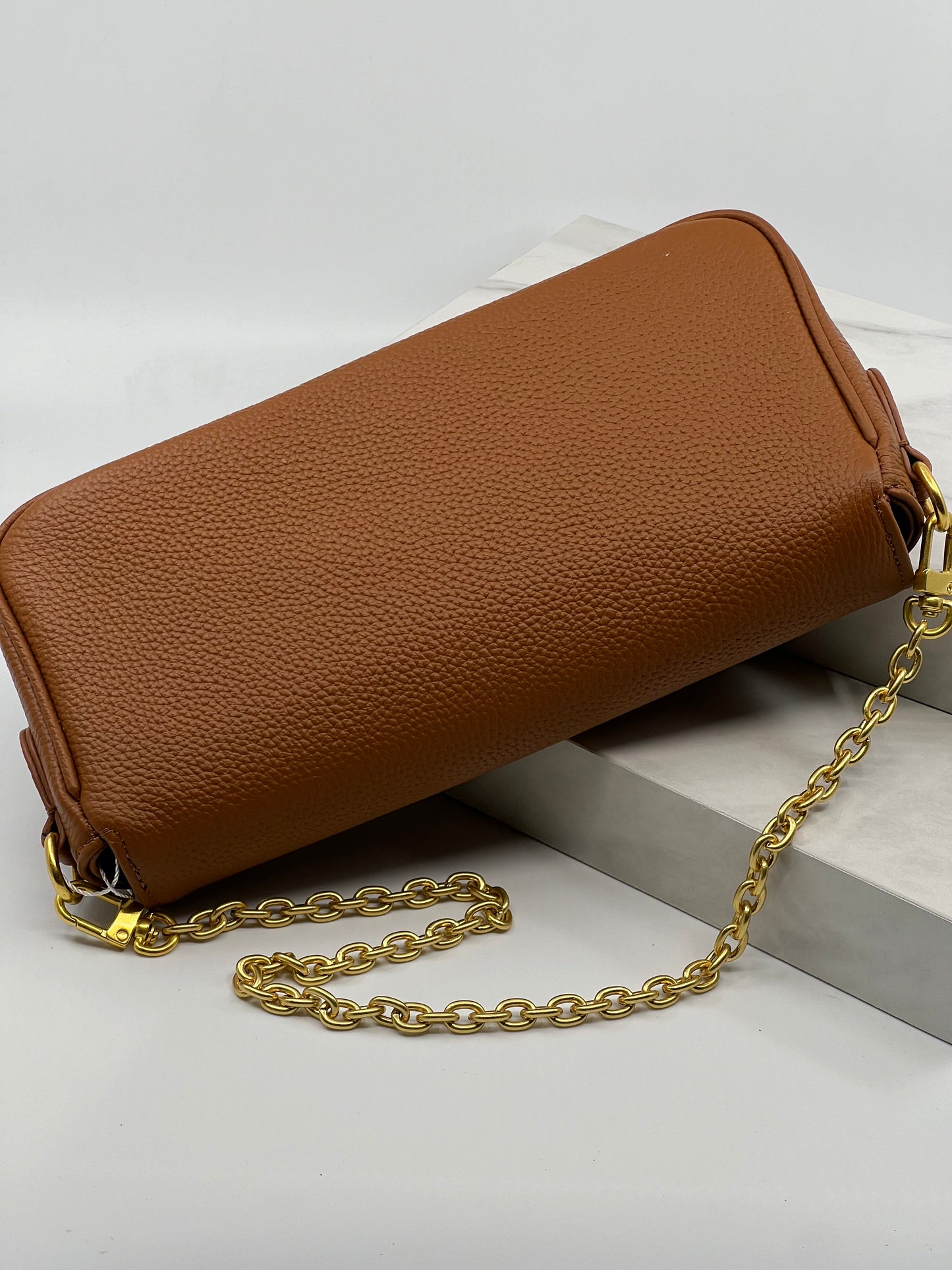 Stella Chain Crossbody